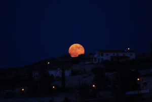 August Full Moon Rising