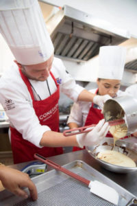 Conexion Chef Making Chocolate Mousse